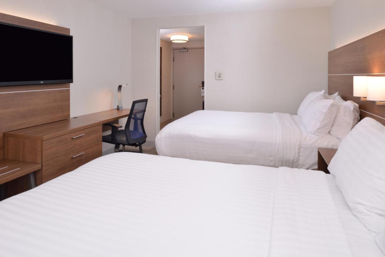 Holiday Inn Express Palm Desert By Ihg Exterior photo