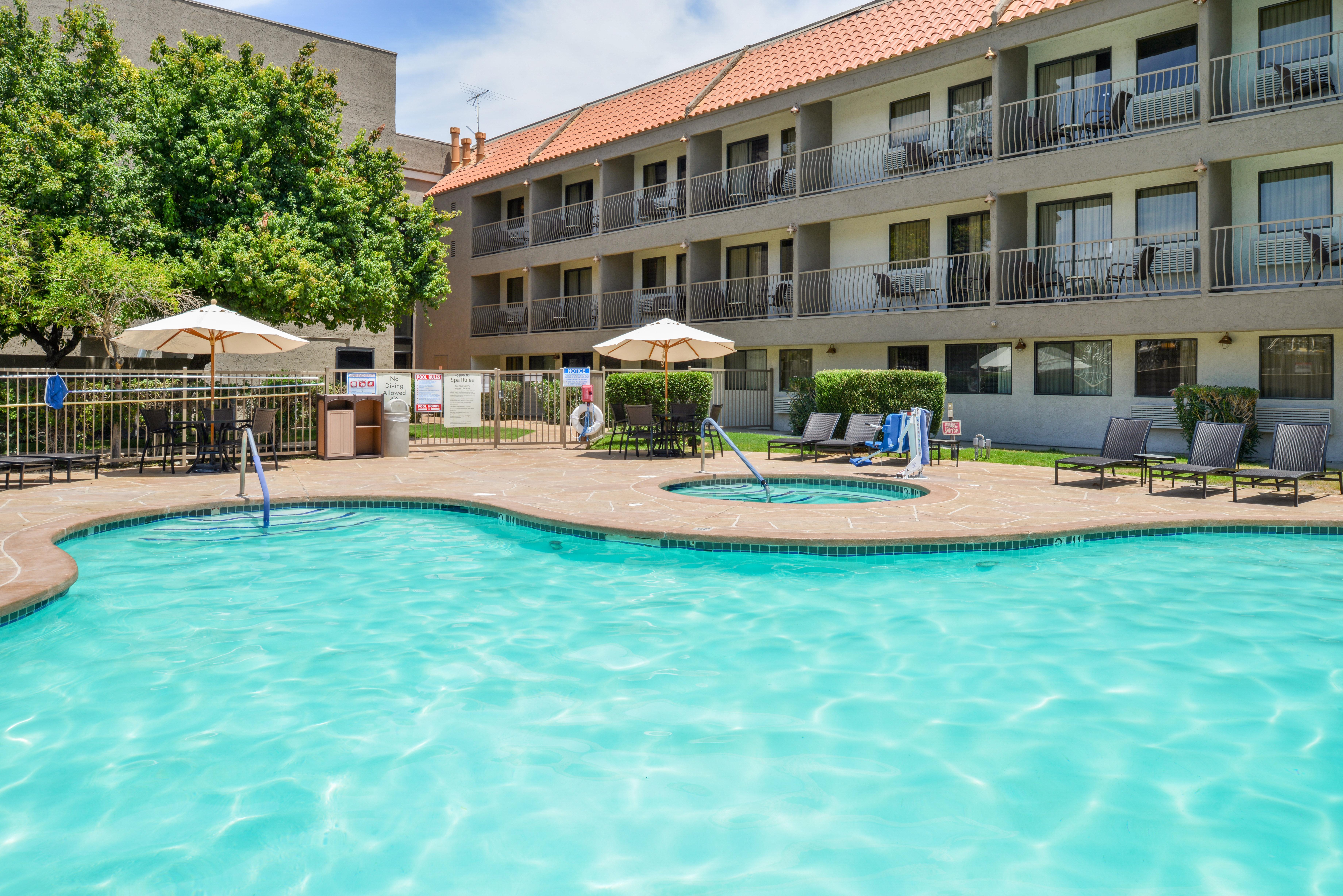 Holiday Inn Express Palm Desert By Ihg Exterior photo